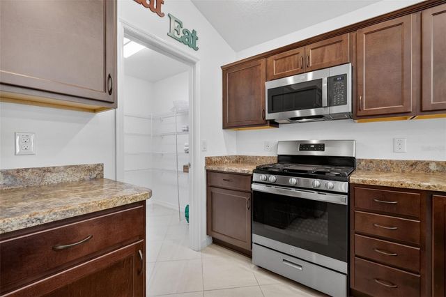 1942 DETWILER LANE, The Villages, FL 32163