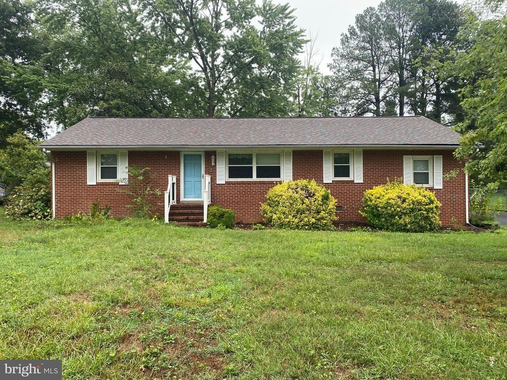 802 PAYTON DR, Fredericksburg, VA 22405