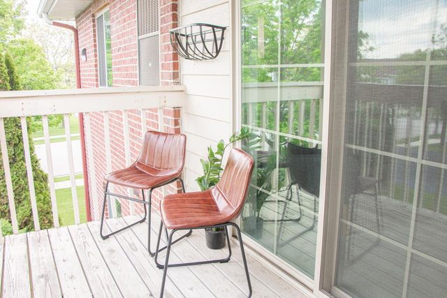 1904 Parknoll LANE, Port Washington, WI 53074