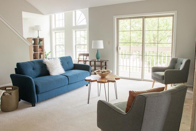 1904 Parknoll LANE, Port Washington, WI 53074