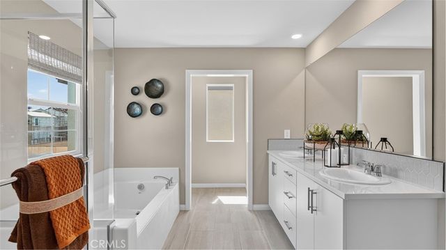 36636 Frangipani Drive, Winchester, CA 92596