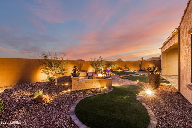 7905 W Mockingbird Way, Florence, AZ 85132