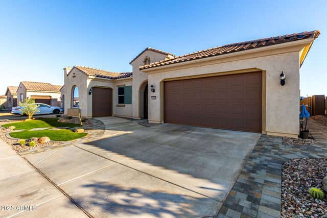 7905 W Mockingbird Way, Florence, AZ 85132