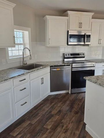 6013 Woodland Drive, Merriam Woods, MO 65740