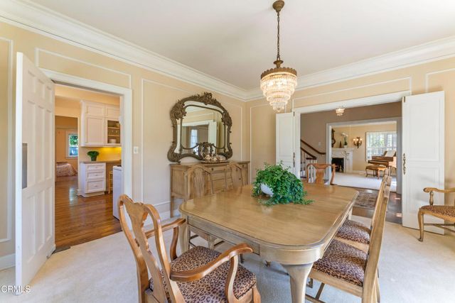 704 S Oakland Avenue, Pasadena, CA 91106
