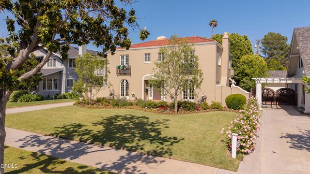704 S Oakland Avenue, Pasadena, CA 91106