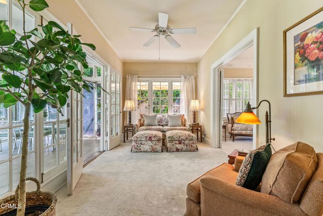 704 S Oakland Avenue, Pasadena, CA 91106