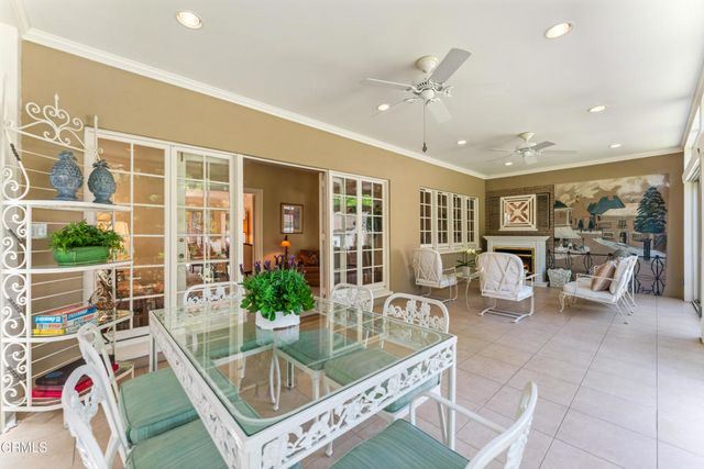 704 S Oakland Avenue, Pasadena, CA 91106
