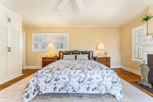 704 S Oakland Avenue, Pasadena, CA 91106