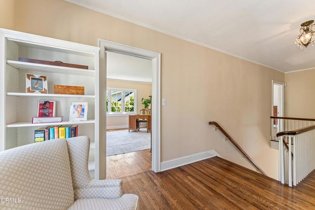 704 S Oakland Avenue, Pasadena, CA 91106