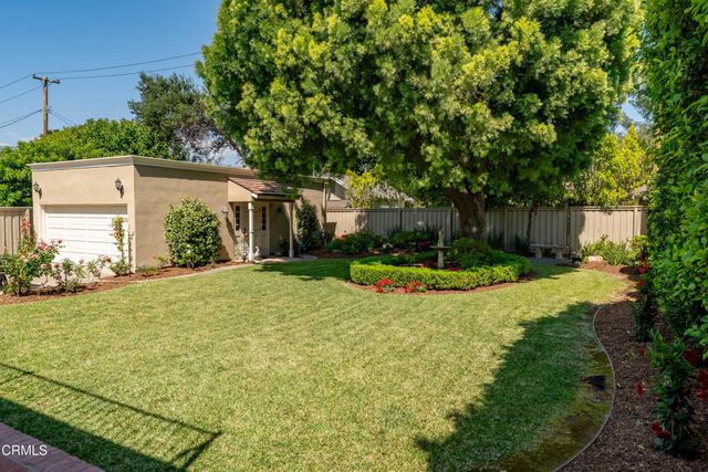 704 S Oakland Avenue, Pasadena, CA 91106