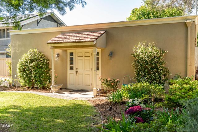704 S Oakland Avenue, Pasadena, CA 91106