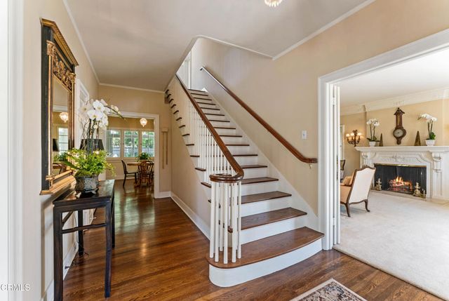 704 S Oakland Avenue, Pasadena, CA 91106