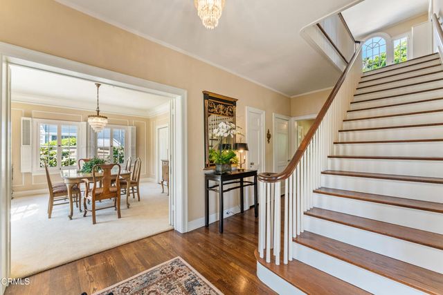 704 S Oakland Avenue, Pasadena, CA 91106