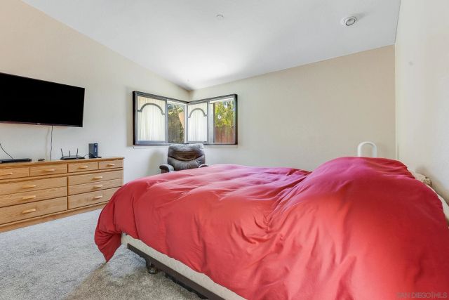 2020 N Nutmeg, Escondido, CA 92026