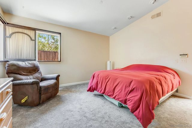 2020 N Nutmeg, Escondido, CA 92026