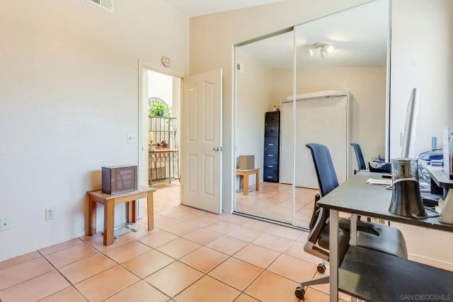 2020 N Nutmeg, Escondido, CA 92026