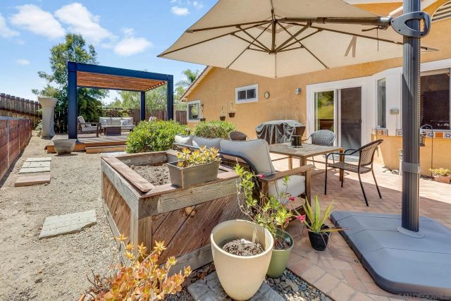 2020 N Nutmeg, Escondido, CA 92026