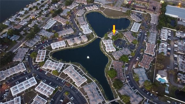 4318 TAHITIAN GARDENS CIRCLE B, Holiday, FL 34691