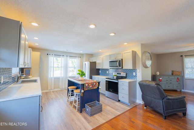 125 Bettis Lane, Kingston, TN 37763