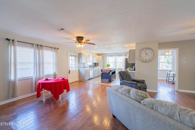 125 Bettis Lane, Kingston, TN 37763