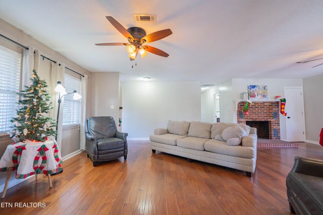 125 Bettis Lane, Kingston, TN 37763