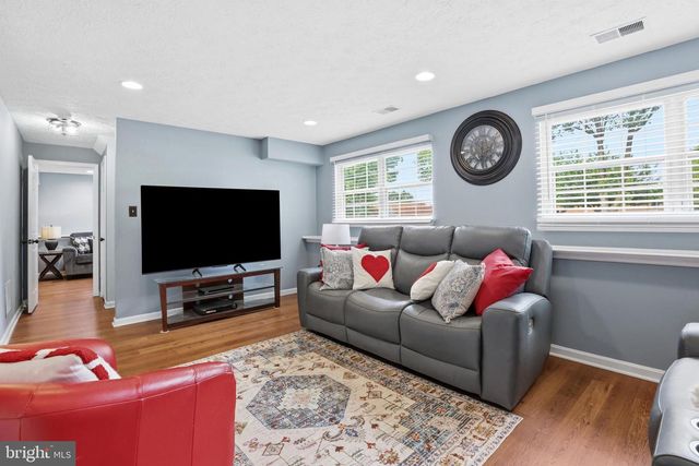 5148 DORCHESTER CIR, Waldorf, MD 20603
