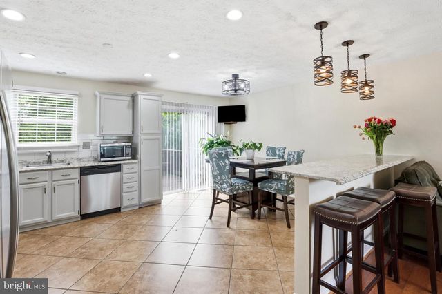 5148 DORCHESTER CIR, Waldorf, MD 20603