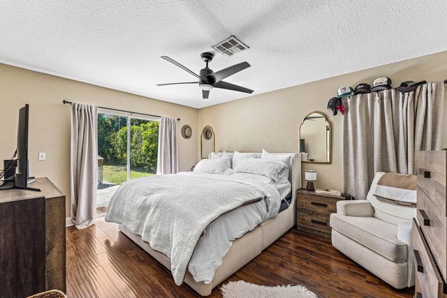 838 NW 9th Way, Boynton Beach, FL 33426