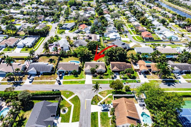 838 NW 9th Way, Boynton Beach, FL 33426