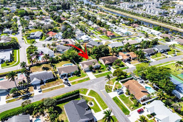 838 NW 9th Way, Boynton Beach, FL 33426