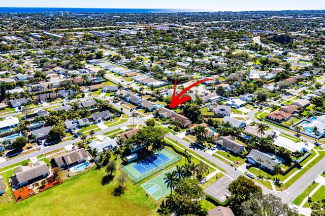 838 NW 9th Way, Boynton Beach, FL 33426