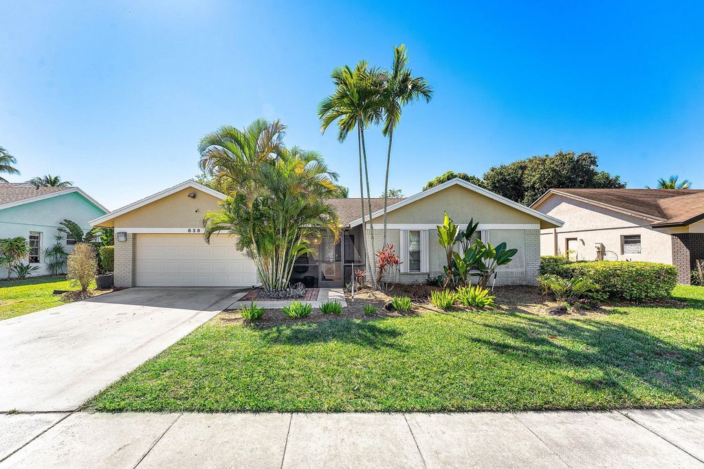 838 NW 9th Way, Boynton Beach, FL 33426