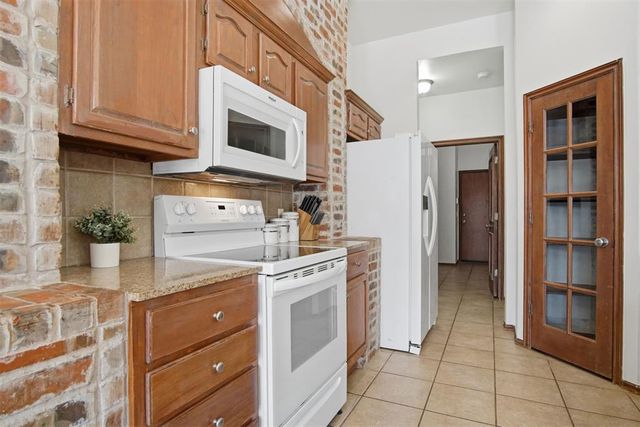 2101 Cedar Pointe Circle, Edmond, OK 73003