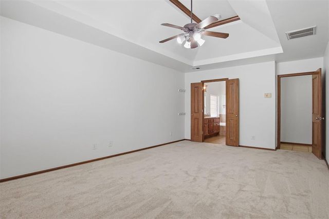 2101 Cedar Pointe Circle, Edmond, OK 73003