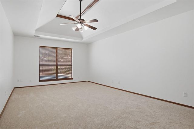 2101 Cedar Pointe Circle, Edmond, OK 73003