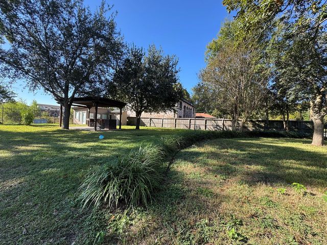 769 Lucky Street, Houston, TX 77088