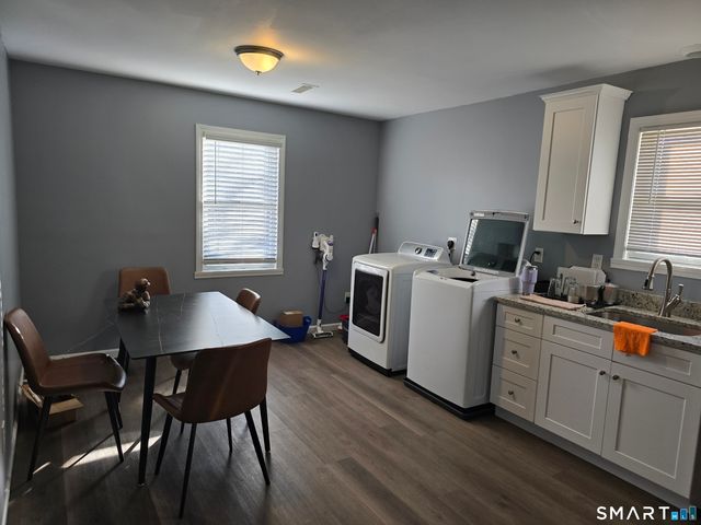 90 Bond Street 2, Hartford, CT 06114