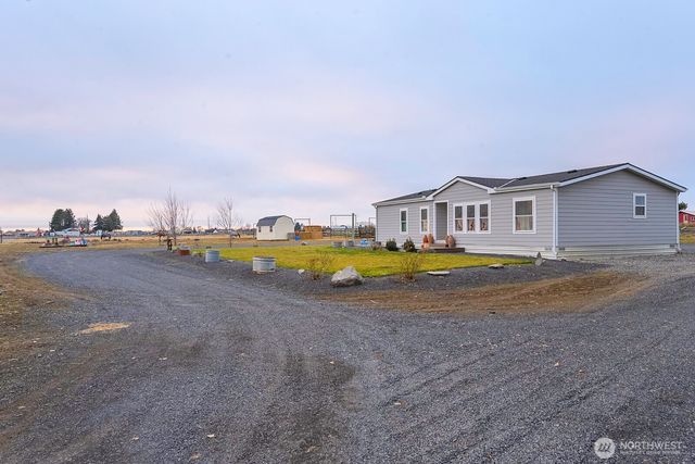 10264 Dune Lake Loop SE, Moses Lake, WA 98837