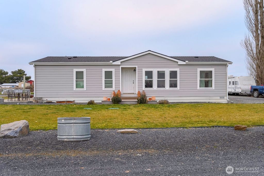 10264 Dune Lake Loop SE, Moses Lake, WA 98837