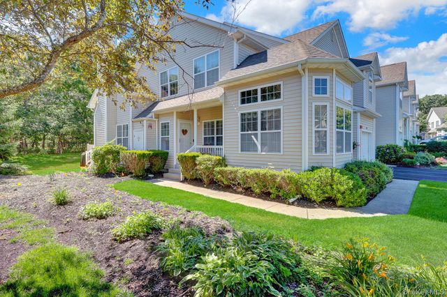 168 Kettles Lane, Medford, NY 11763