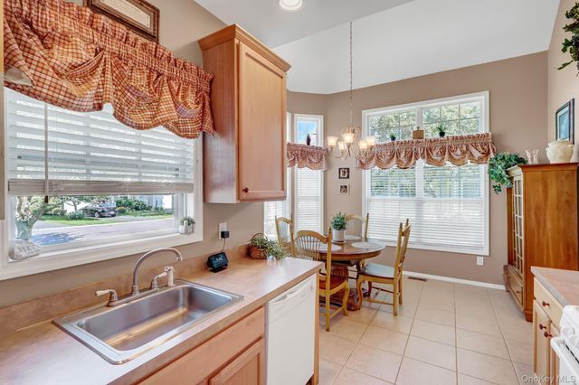 168 Kettles Lane, Medford, NY 11763