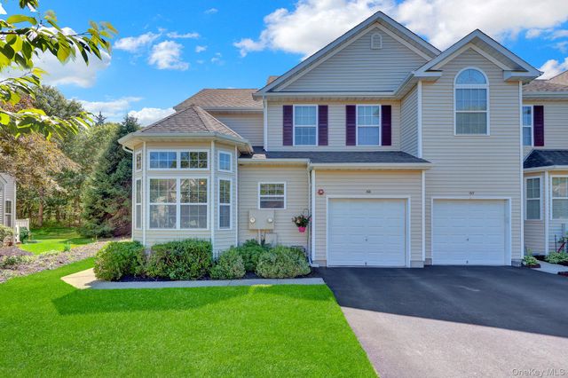 168 Kettles Lane, Medford, NY 11763