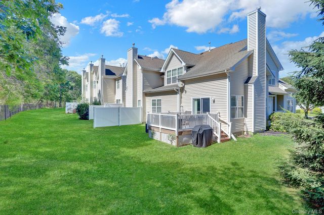 168 Kettles Lane, Medford, NY 11763