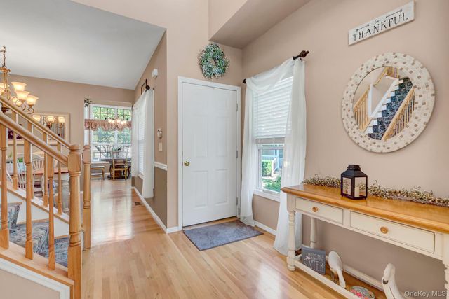 168 Kettles Lane, Medford, NY 11763