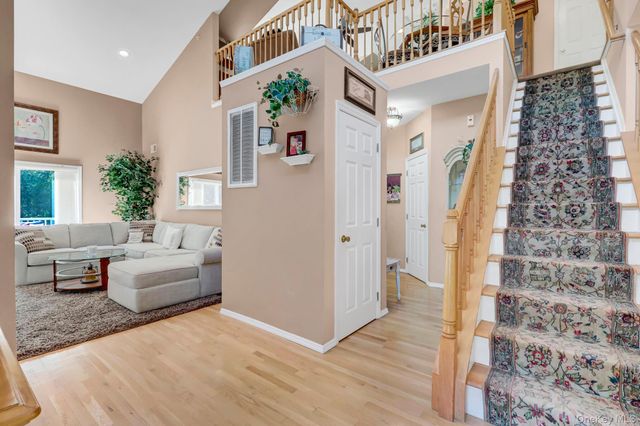 168 Kettles Lane, Medford, NY 11763