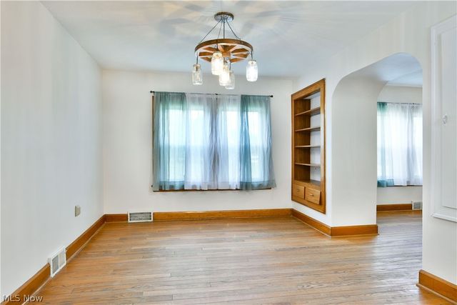 6349 Downs Road NW, Warren, OH 44481
