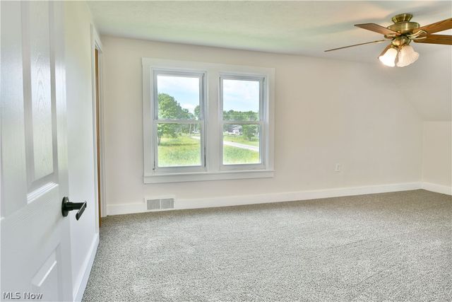 6349 Downs Road NW, Warren, OH 44481