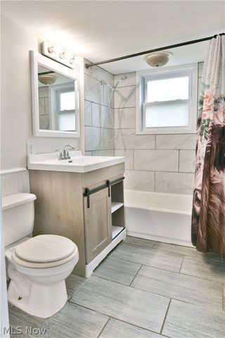 6349 Downs Road NW, Warren, OH 44481