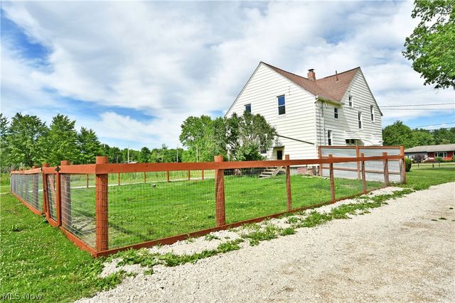6349 Downs Road NW, Warren, OH 44481